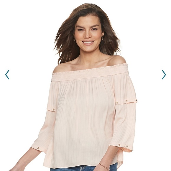Jennifer Lopez Tops - Jennifer Lopez Grommet Trim Off-Shoulder Top L
